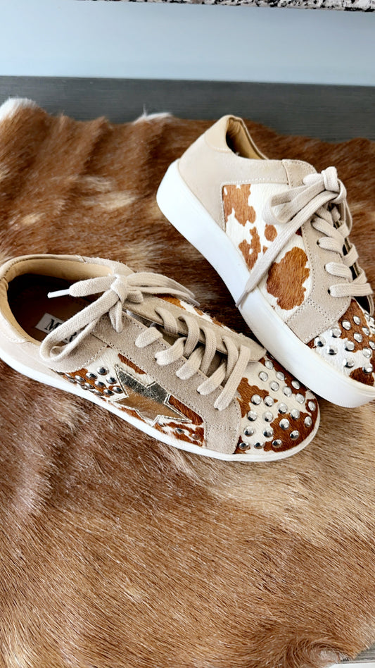 Liberty- Cowhide w/ Star Patch Shoes (Size 6 Left)